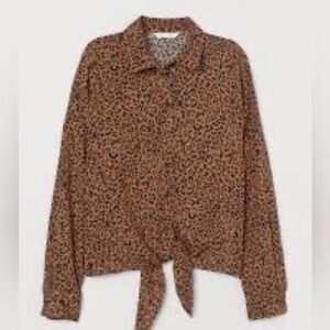 H&M - Dark Beige And Leopard Button Down Lightweight Tie At Hem Blouse Size 2